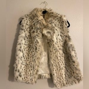 Valerie Stevens fur vest, LIKE NEW
